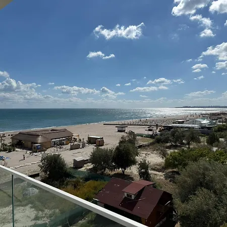 Apartment Axxis Sea Breeze Luxury Mamaia
