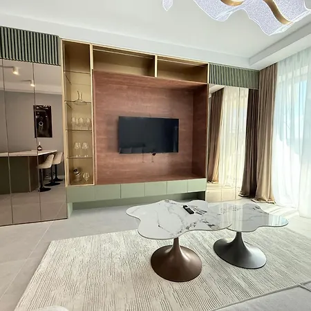 Axxis Sea Breeze Luxury Apartment